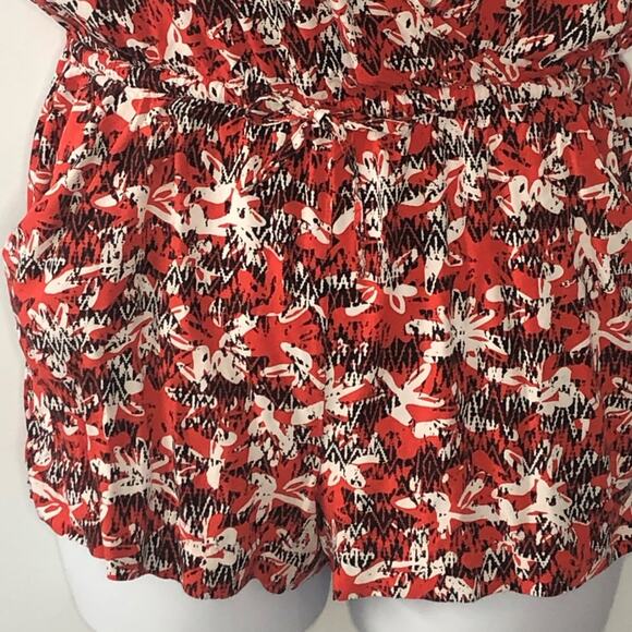 Banana Republic Shorts Romper Faux Wrap Red and Black Floral size Small - Picture 8 of 16